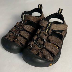 Keen Little Kids Newport H2 Sandal Size 9